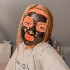 Meet your Posher, Lauren elizabeth